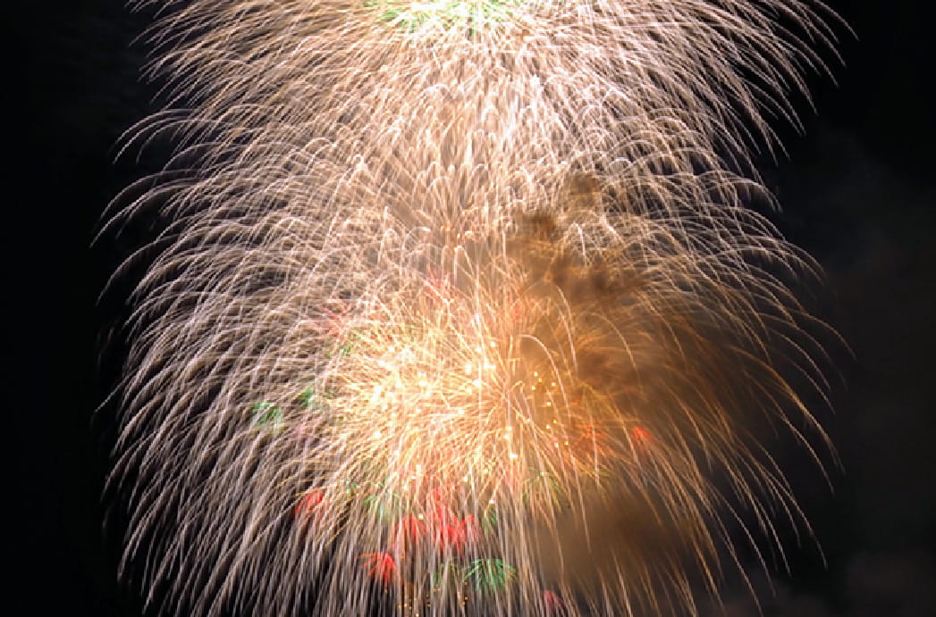 伊予彩まつり花火観賞の夕べ